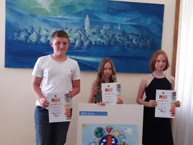 Tobias Wallmüller (2A), Hannah Riedl (2D), Miriam Csillag (2D)