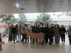 Die 6a „kaufte“ 2 Esel