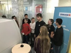 Klassen in der Sparkasse
