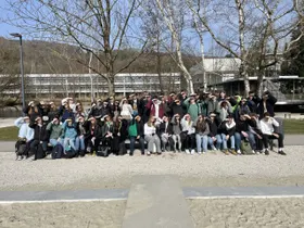 Die 7. Klassen bei der JKU