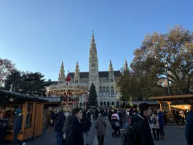 Christkindlmarkt Rathausplatz