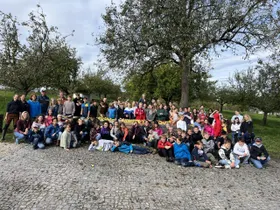 Gruppenfoto der 1A, 1E, 3A und 3B