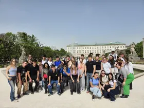 Gruppenfoto im Mirabellgarten