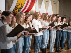 Der Schulchor bei der Verleihung