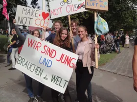 in der Menge
