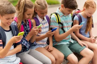 Einladung zum Vortrag: Smartphone, WhatsApp, Instagram und Co: Wie sich neue Medien auf Erwachsene und Jugendliche auswirken