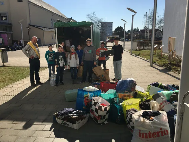 Sachspenden - Sammelaktion am b[r]g Enns